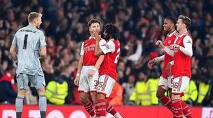 我们应该看 我们应该看